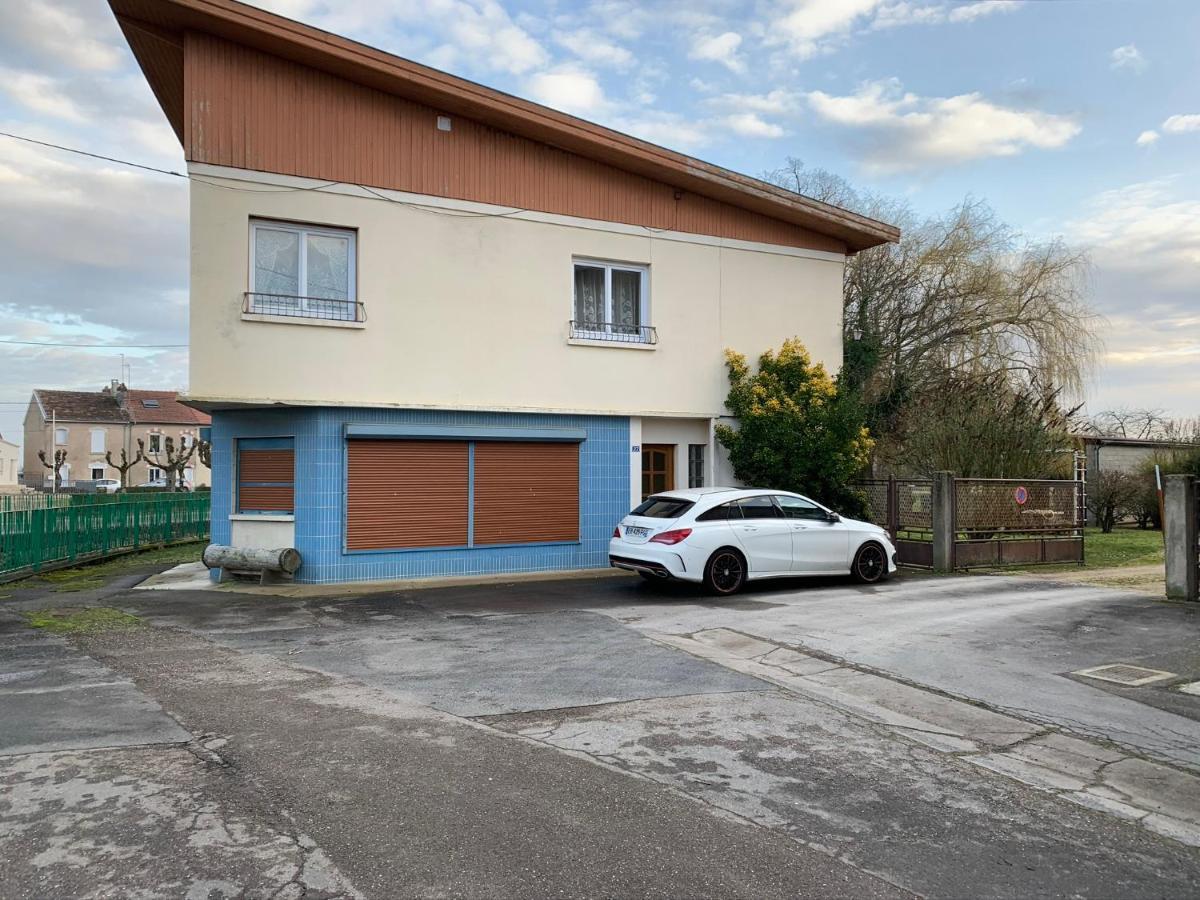 Appartement Dans Maison Avec Cour Et Parc Fresnes-en-Woevre Eksteriør bilde